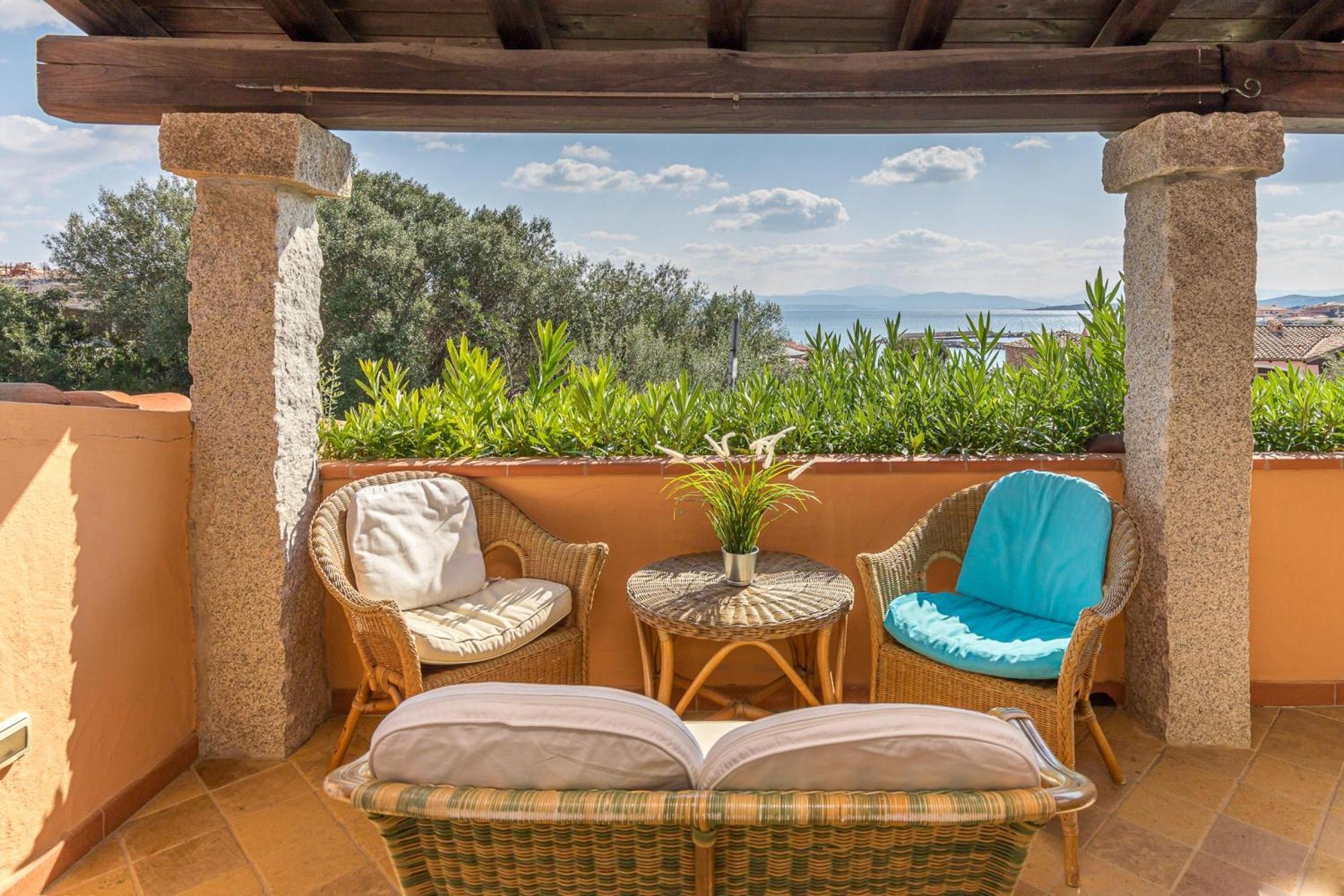 Villetta Franca 100M From The Beach - Happy Rentals Golfo Aranci Exterior photo